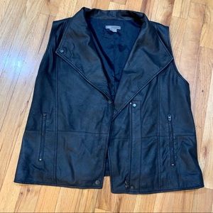 Vince leather women vest size l in new condition